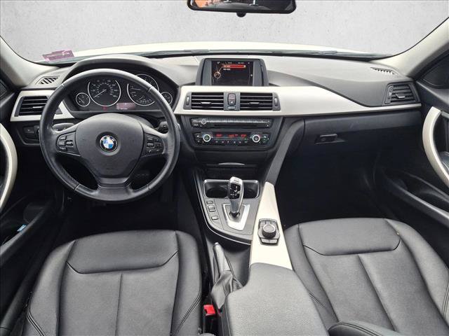 Used 2015 BMW 320i Sedan RWD image 15