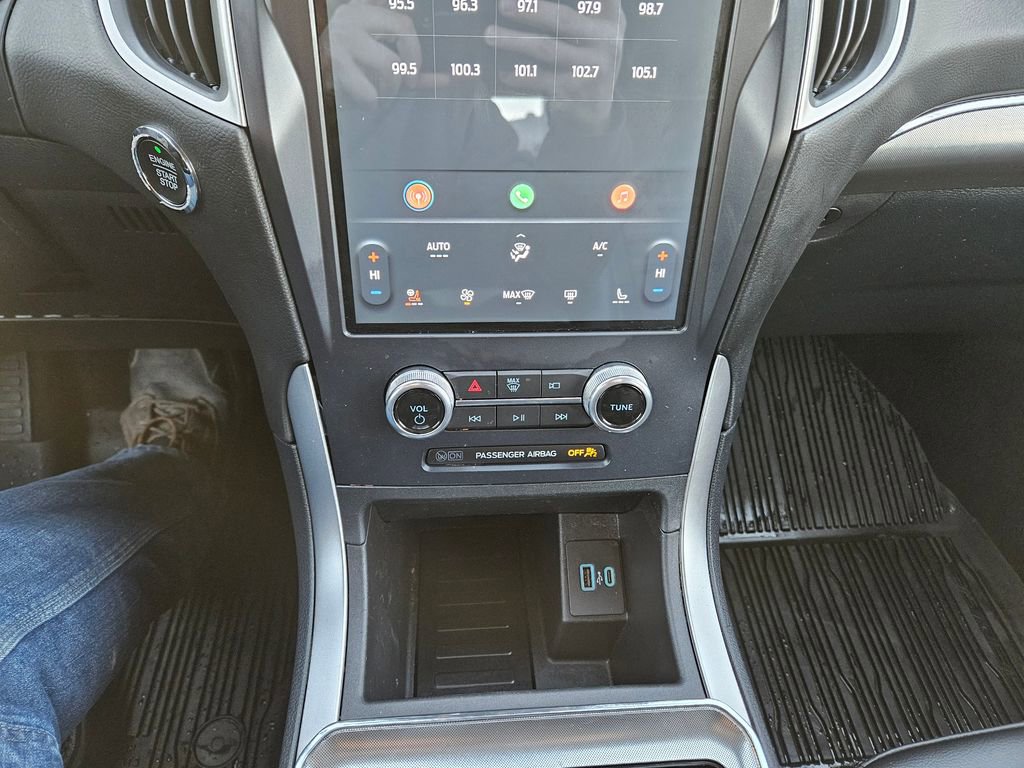 Used 2022 Ford Edge SEL w/ Convenience Package image 19