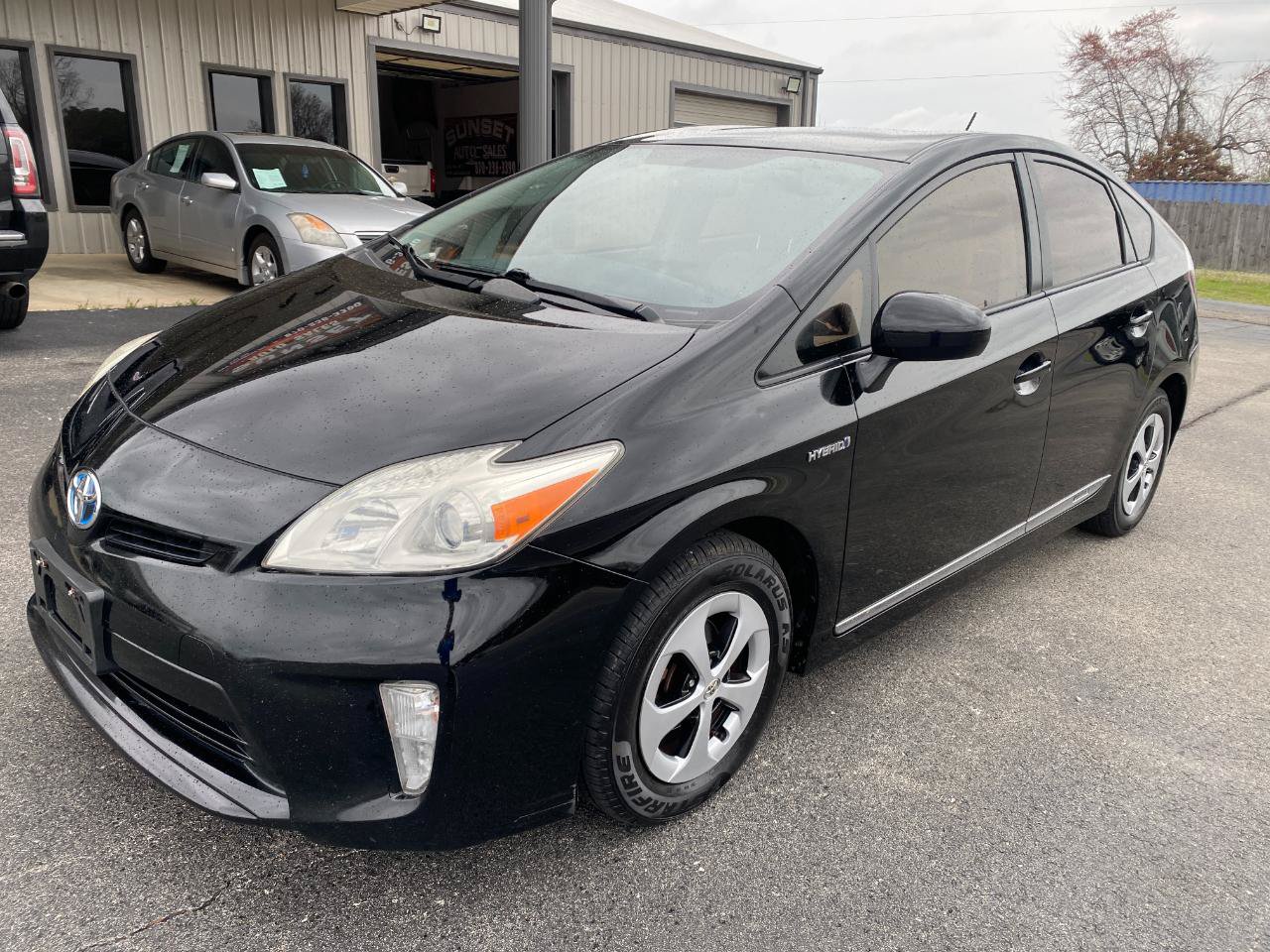 Used 2012 Toyota Prius Two FWD image 2