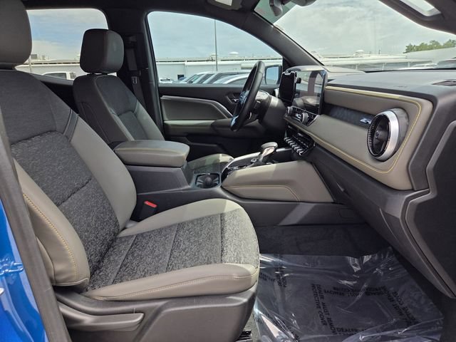 Used 2024 Chevrolet Colorado ZR2 w/ Safety Package AWD/4WD image 19