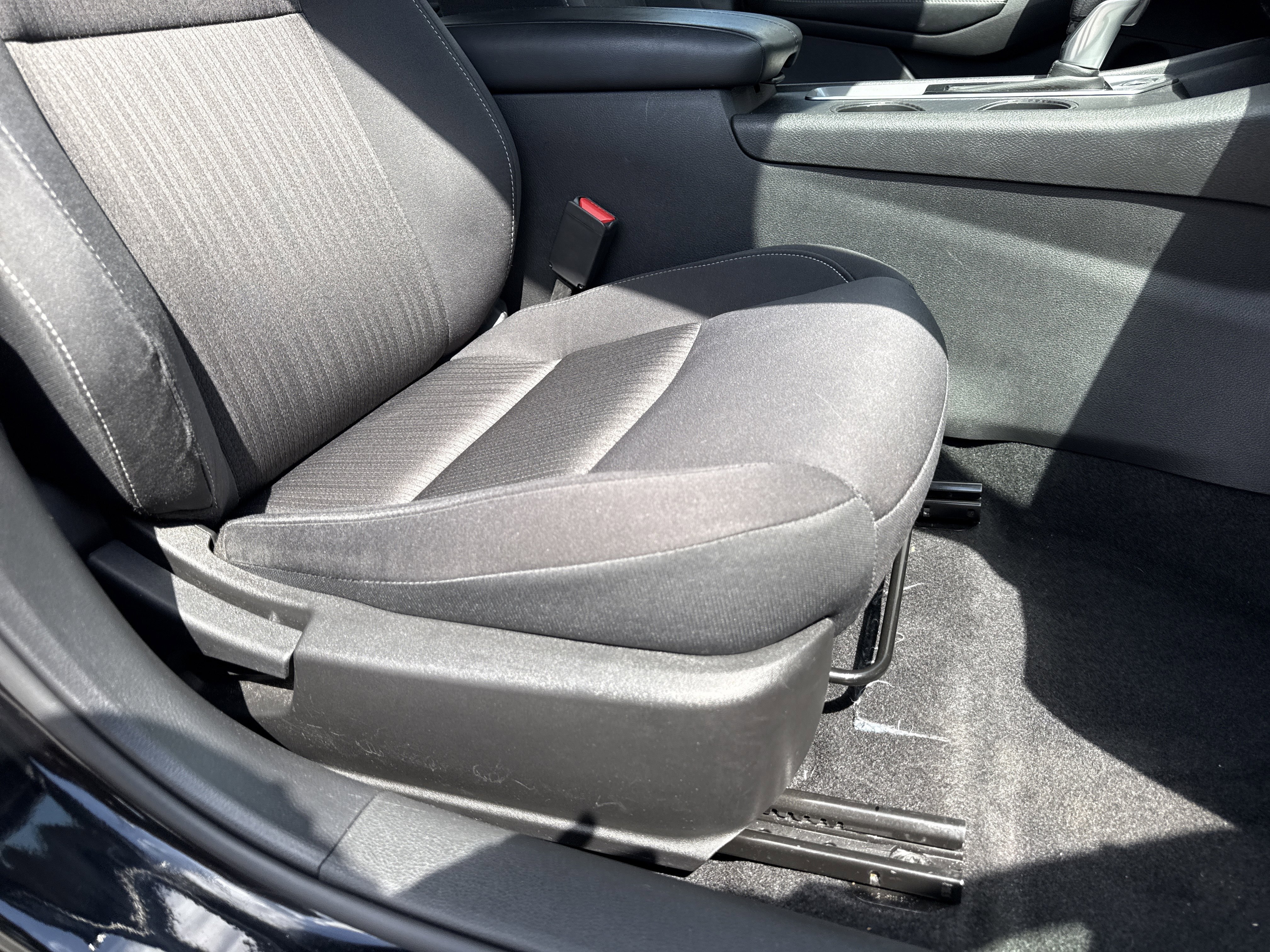 Used 2025 Nissan Altima 2.5 SV image 23