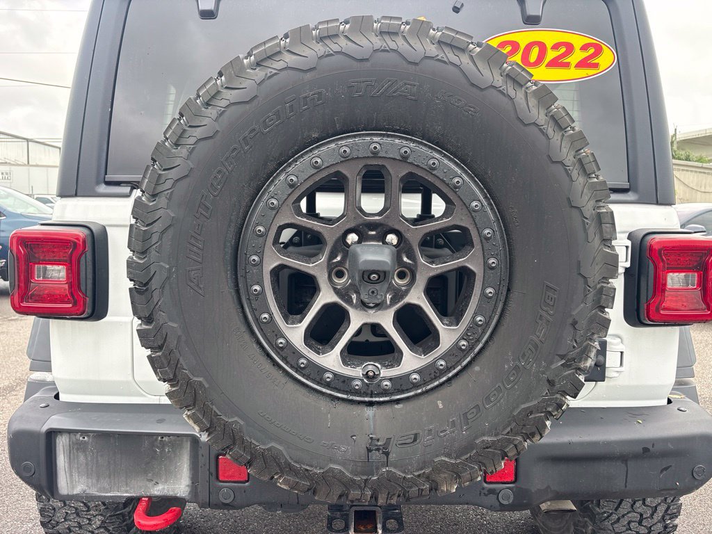 Used 2022 Jeep Wrangler Unlimited Rubicon w/ Xtreme Recon 35" Tire Package AWD/4WD image 5