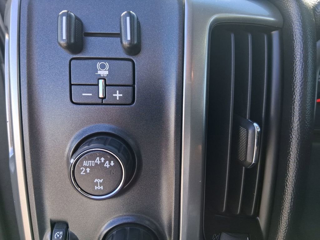 Used 2017 Chevrolet Silverado 1500 LT w/ Max Trailering Package image 16