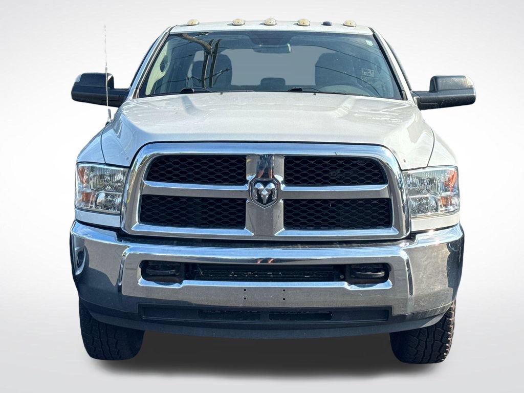 Used 2018 RAM 2500 Tradesman w/ Chrome Appearance Group AWD/4WD image 3