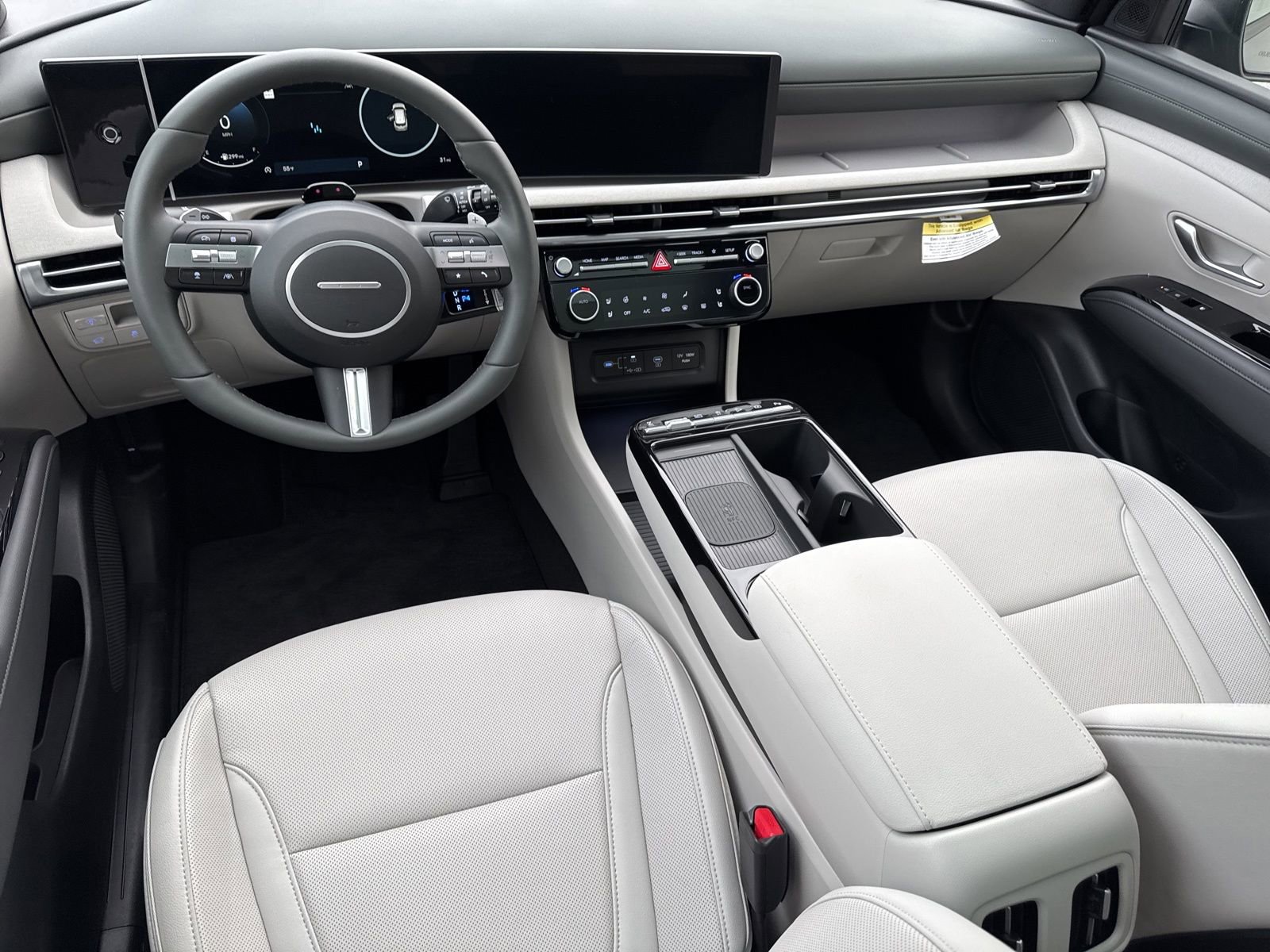 Used 2025 Hyundai Tucson Limited image 17