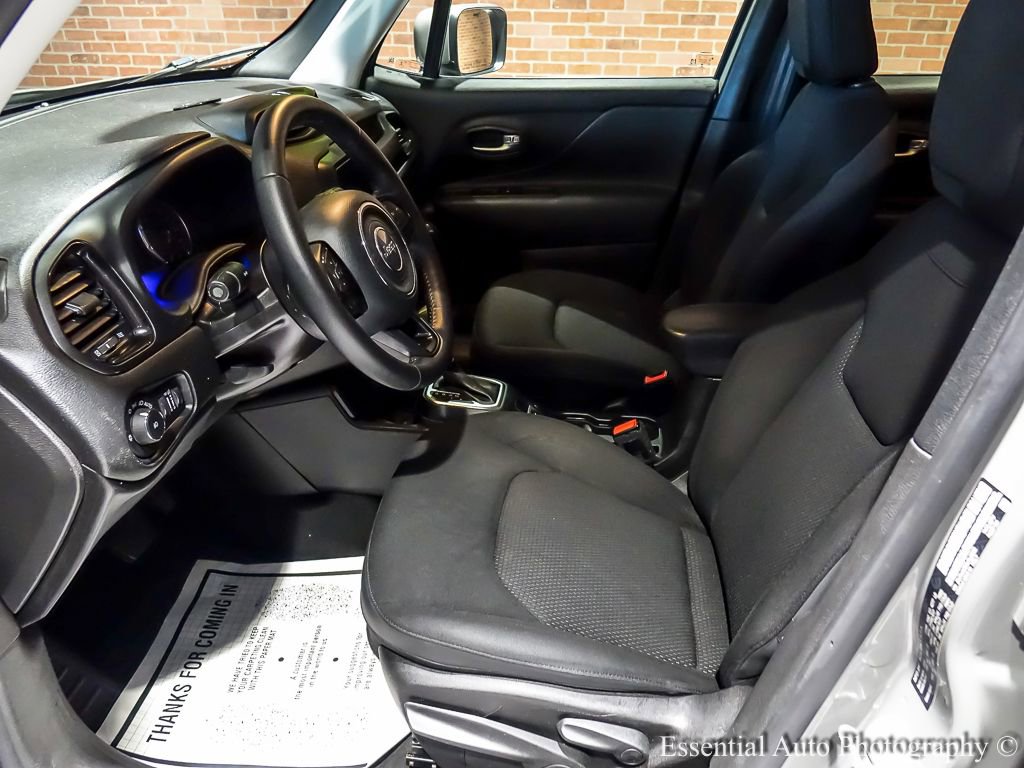 Used 2020 Jeep Renegade Altitude FWD image 11