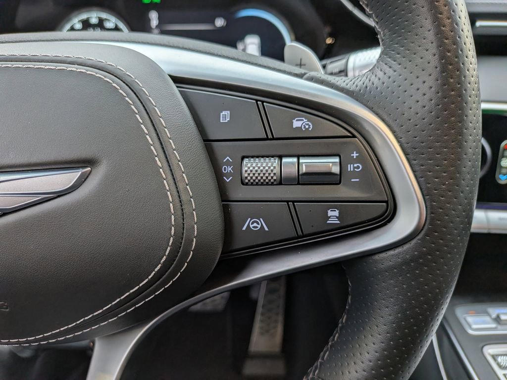 Used 2025 Genesis GV70 3.5T Sport Advanced w/ Sport Advanced Package image 17