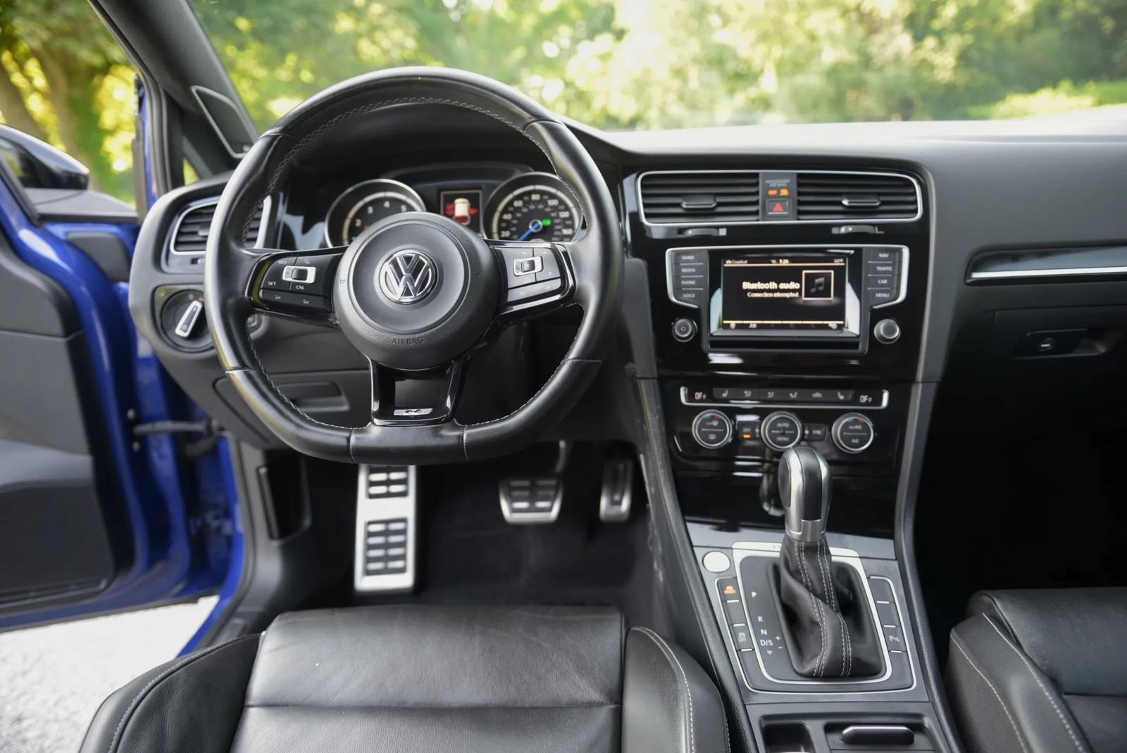 Used 2015 Volkswagen Golf R 4-Door AWD/4WD image 52
