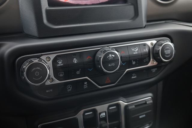 Used 2023 Jeep Wrangler Unlimited Sport image 23