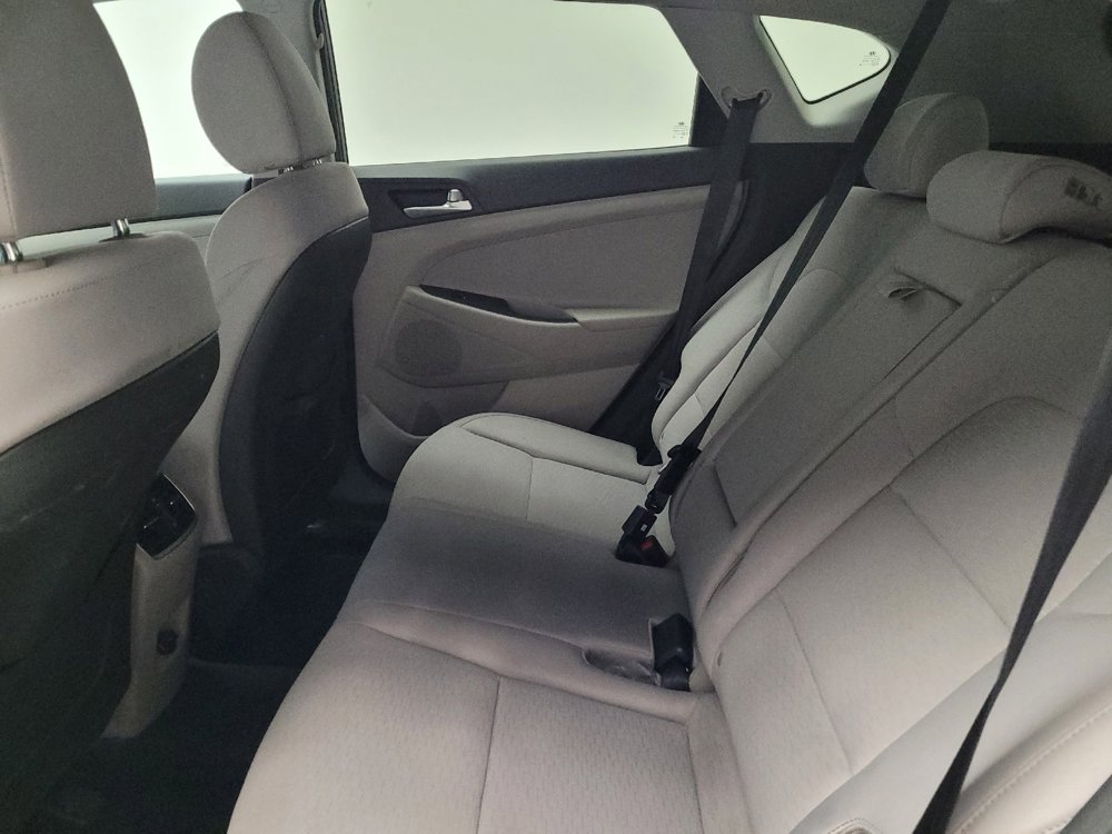 Used 2019 Hyundai Tucson Sport FWD image 18