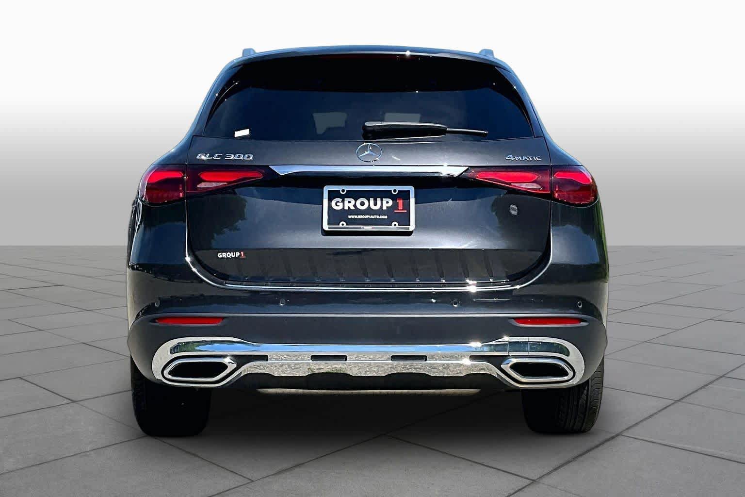 Used 2024 Mercedes-Benz GLC 300 4MATIC image 5