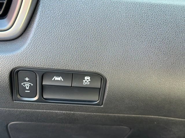 Used 2021 Kia Sorento LX FWD image 25