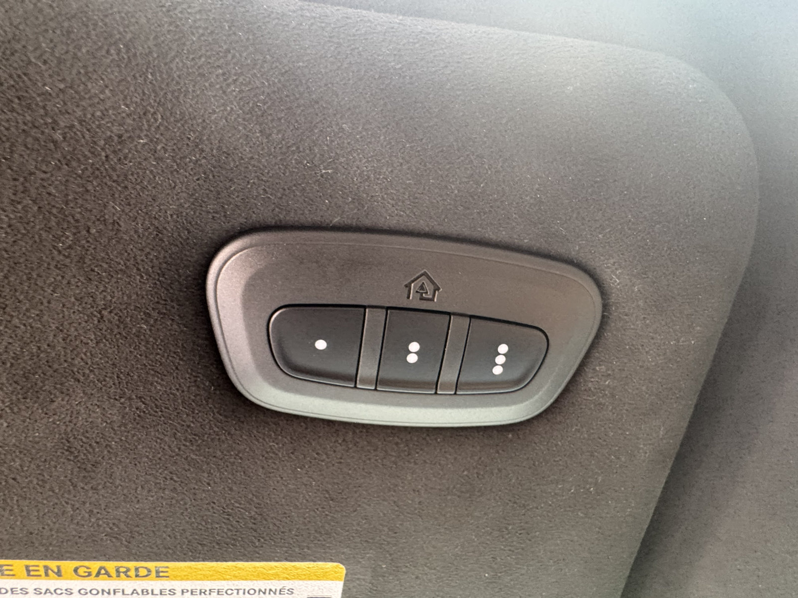 Used 2025 Jeep Wagoneer S Launch Edition AWD/4WD image 28