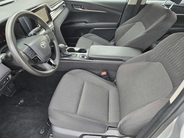 Used 2025 Toyota Camry LE FWD image 18