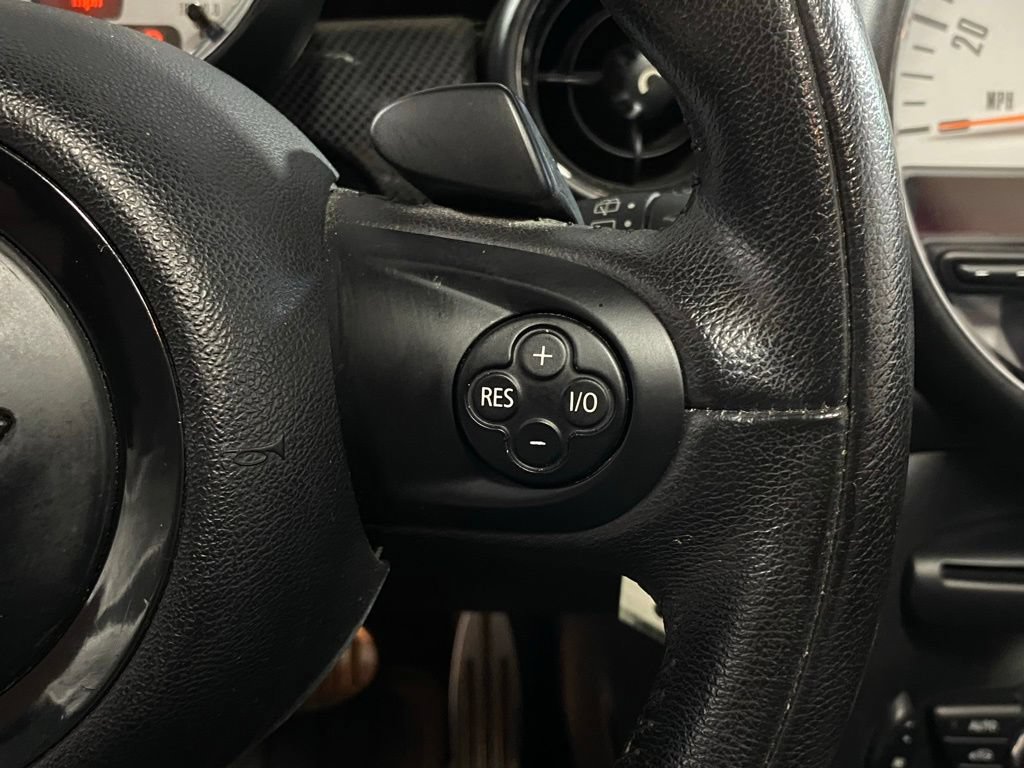 Used 2011 MINI Cooper Clubman S FWD image 32