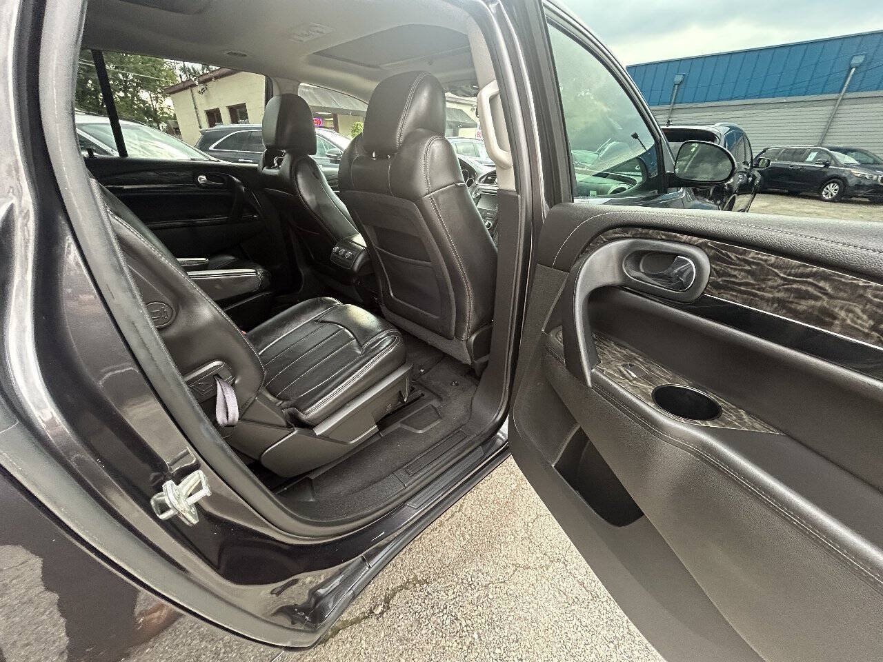 Used 2014 Buick Enclave Leather w/ Trailering Provision Package FWD image 9
