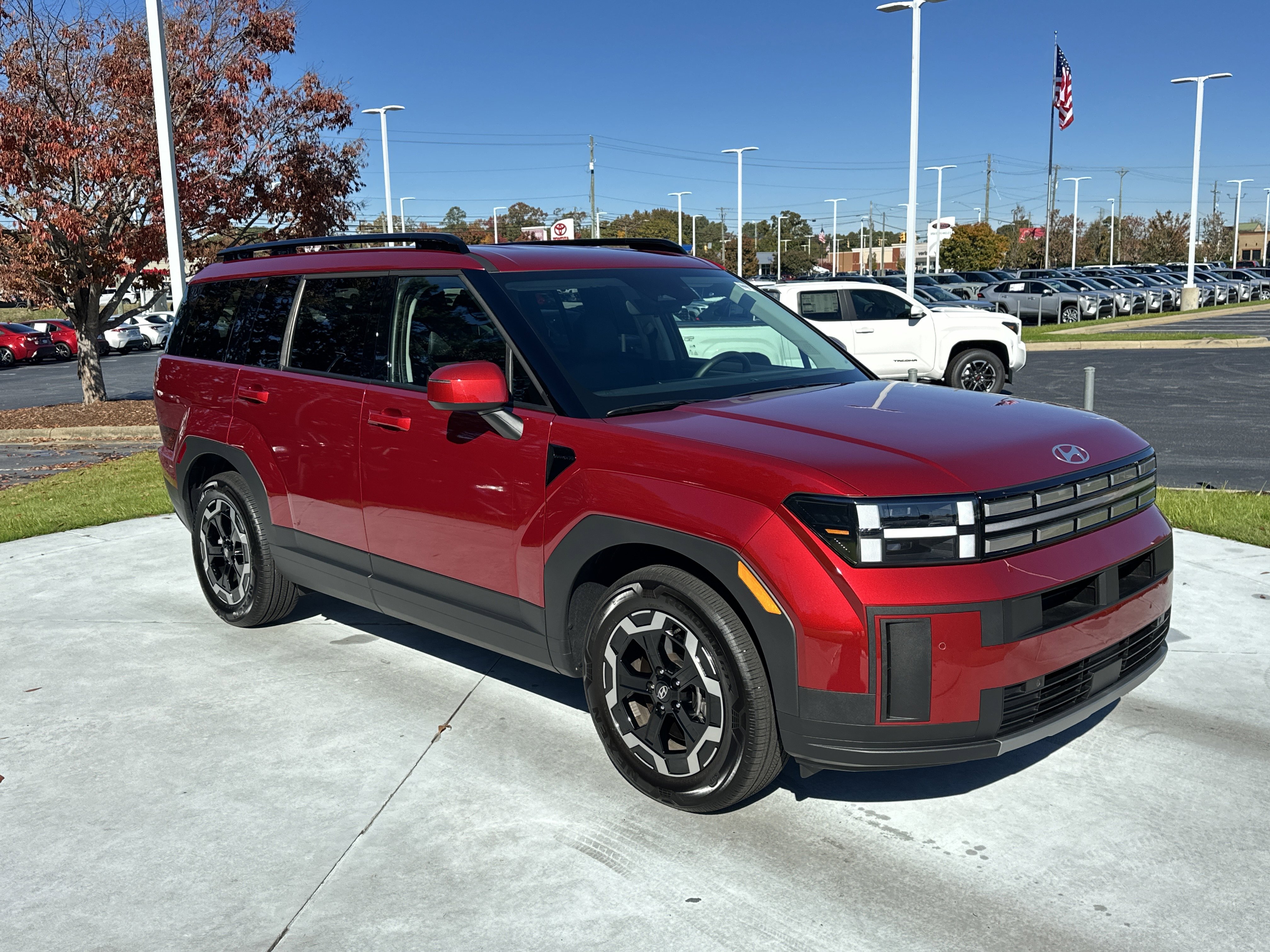 Used 2025 Hyundai Santa Fe SEL image 2