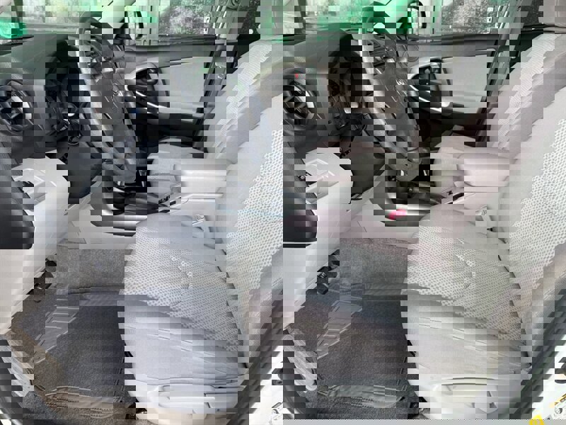 Used 2006 Toyota RAV4 2WD image 17