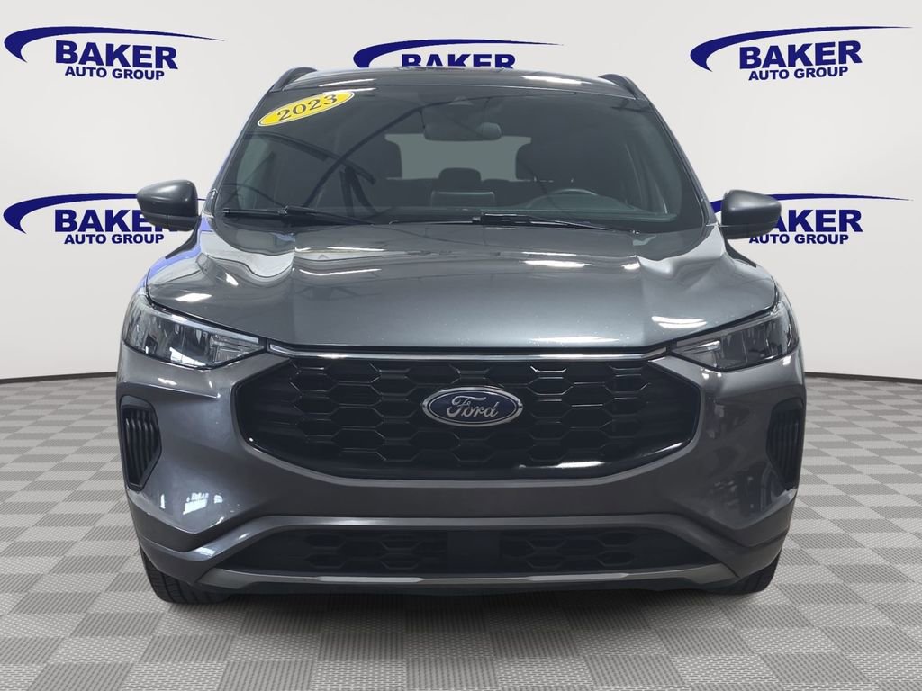 Used 2023 Ford Escape ST-Line image 2