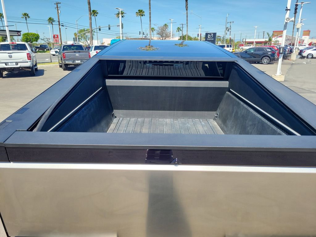 Used 2025 Tesla Cybertruck AWD Crew Cab image 25