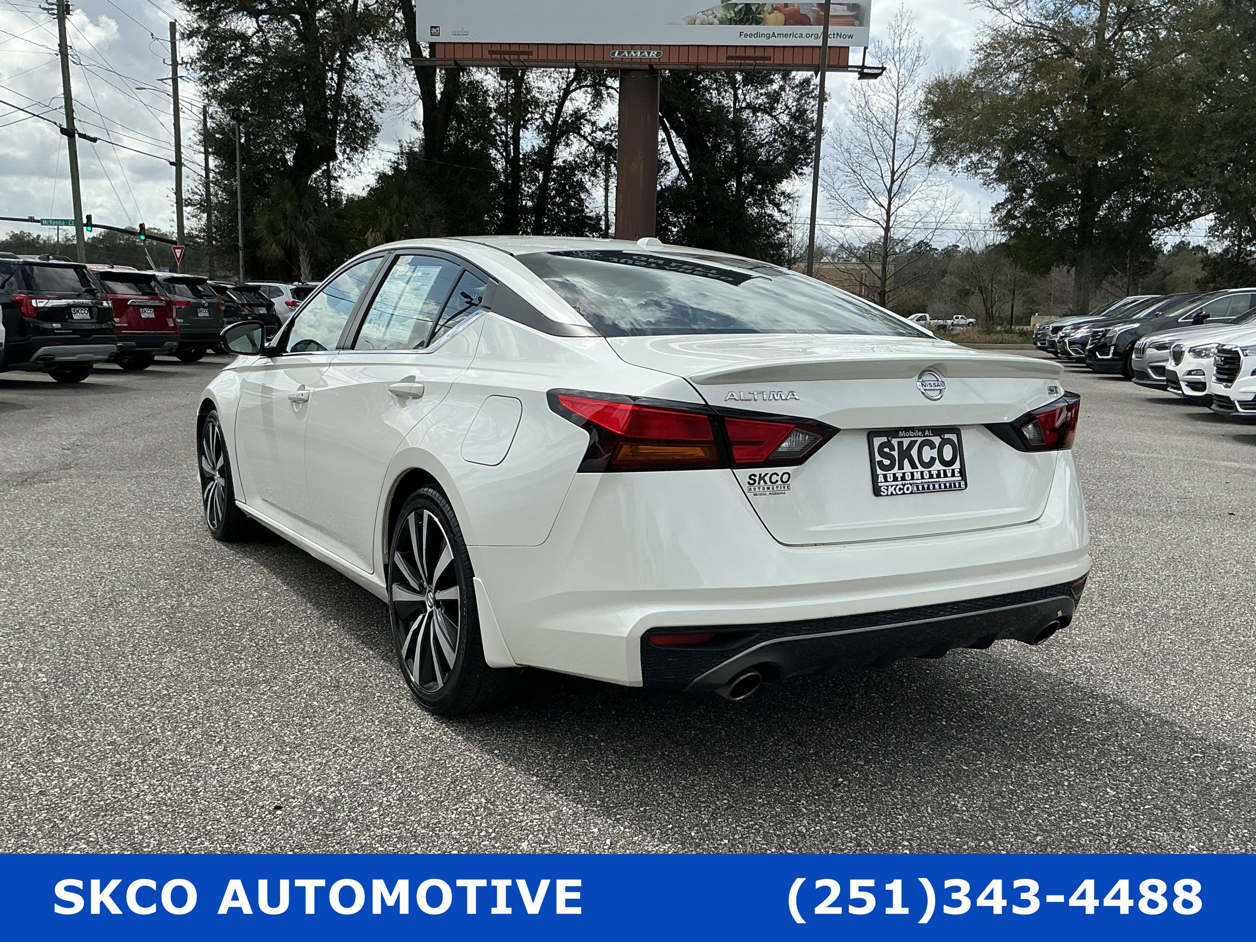 Used 2019 Nissan Altima 2.5 SR w/ SR Premium Package image 3