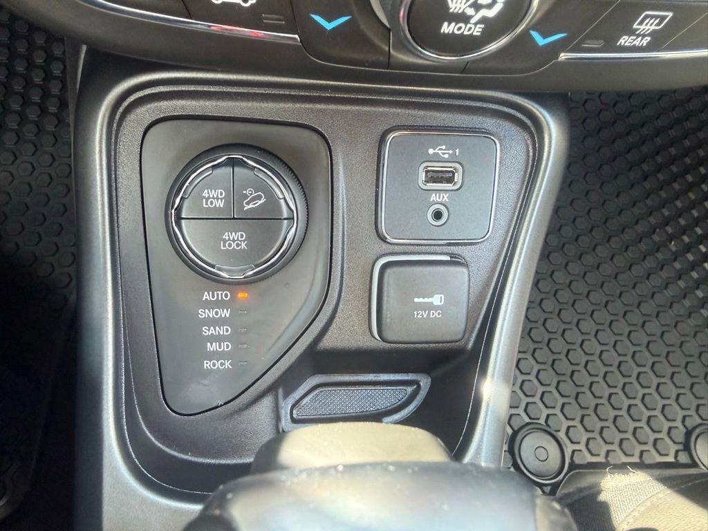 Used 2021 Jeep Compass Trailhawk AWD/4WD image 24