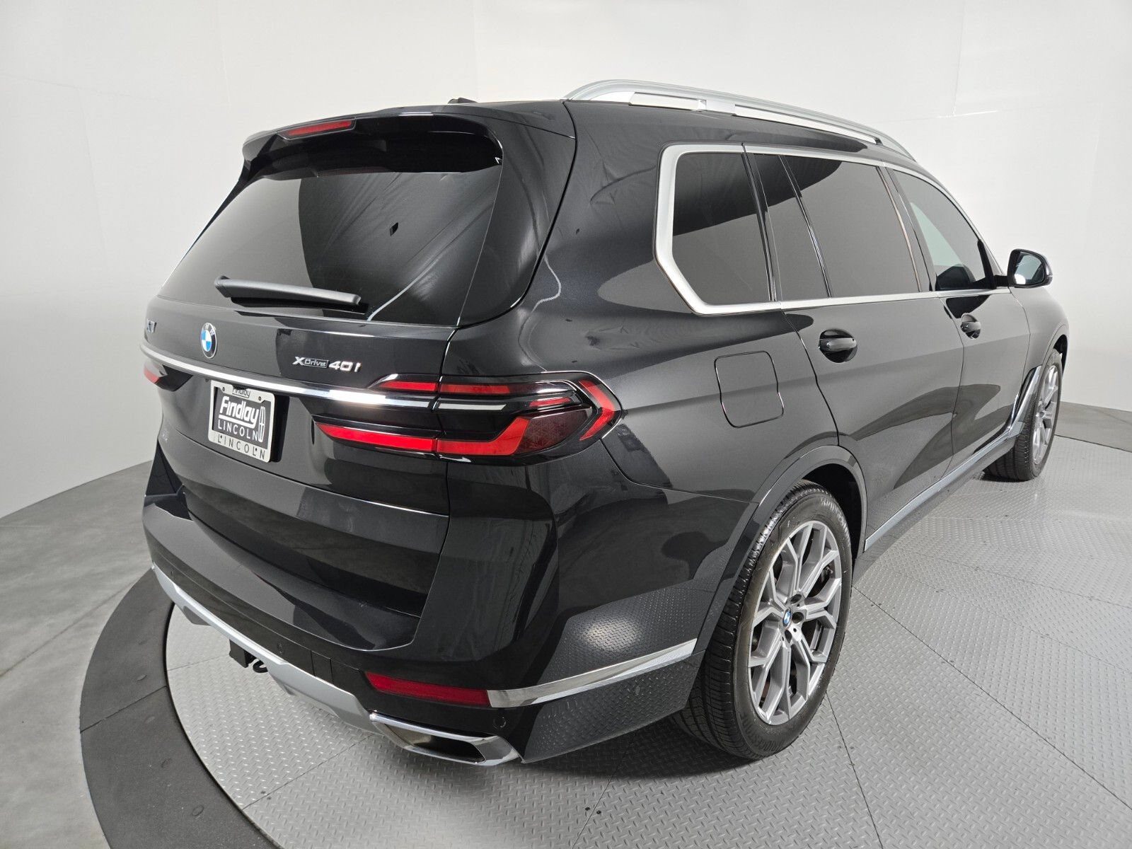 Used 2023 BMW X7 xDrive40i AWD/4WD image 4