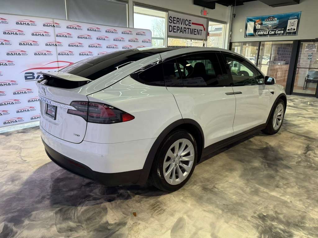 Used 2017 Tesla Model X 75D AWD/4WD image 8