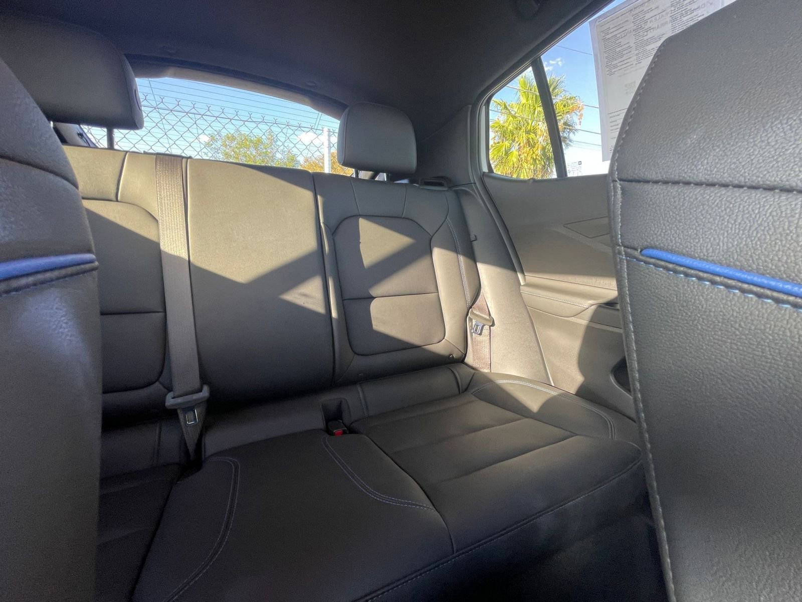 Used 2025 Buick Envista Sport Touring image 37