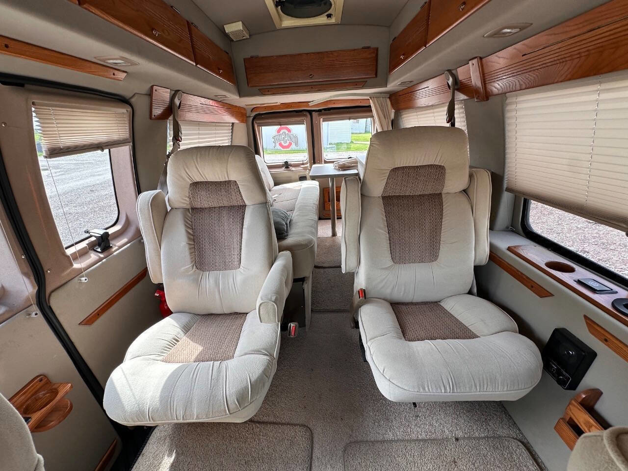 Used 1994 Ford E-150 and Econoline 150 RWD image 5
