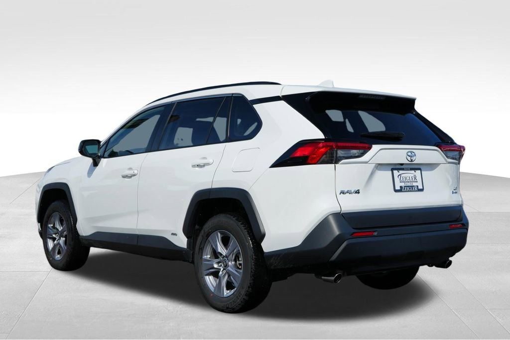 Used 2025 Toyota RAV4 LE image 6