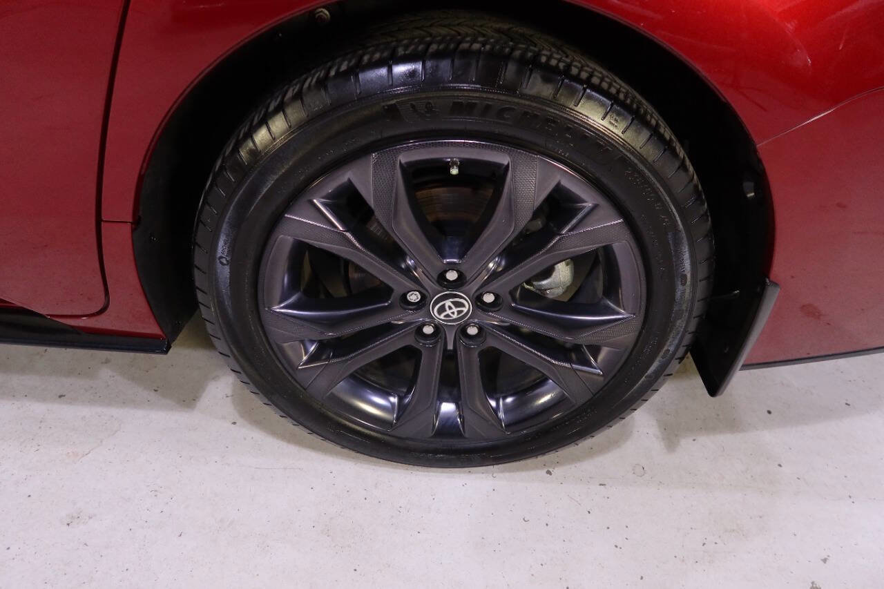 Used 2024 Toyota Sienna XSE image 37