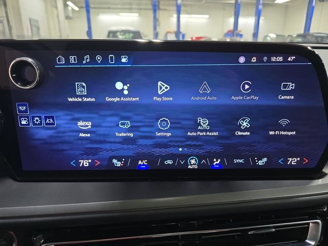 Used 2024 Chevrolet Traverse LT w/ Enhanced Driving Package image 27