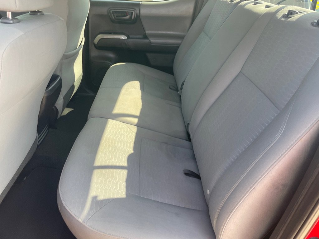 Used 2019 Toyota Tacoma TRD Off-Road image 17