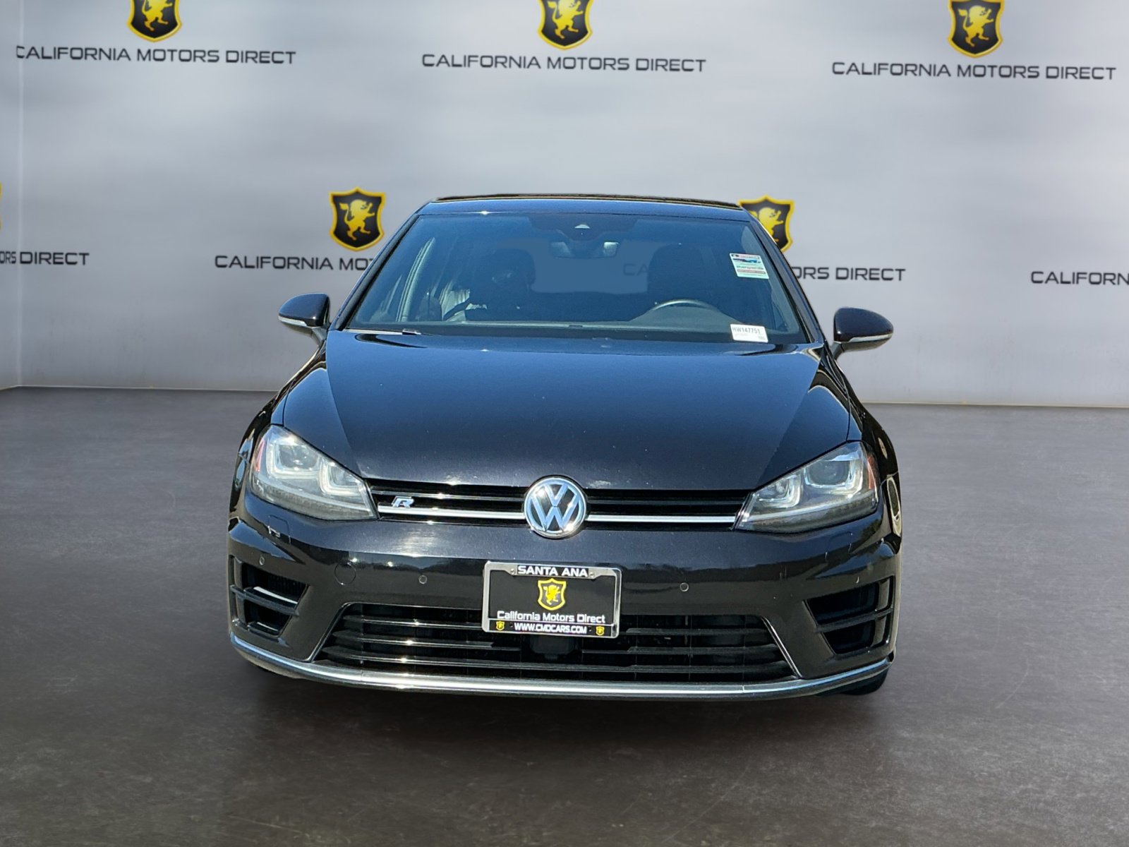 Used 2017 Volkswagen Golf R 4-Door image 2