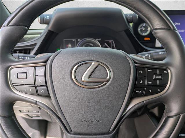 Used 2025 Lexus ES 300h w/ Technology Package FWD image 12