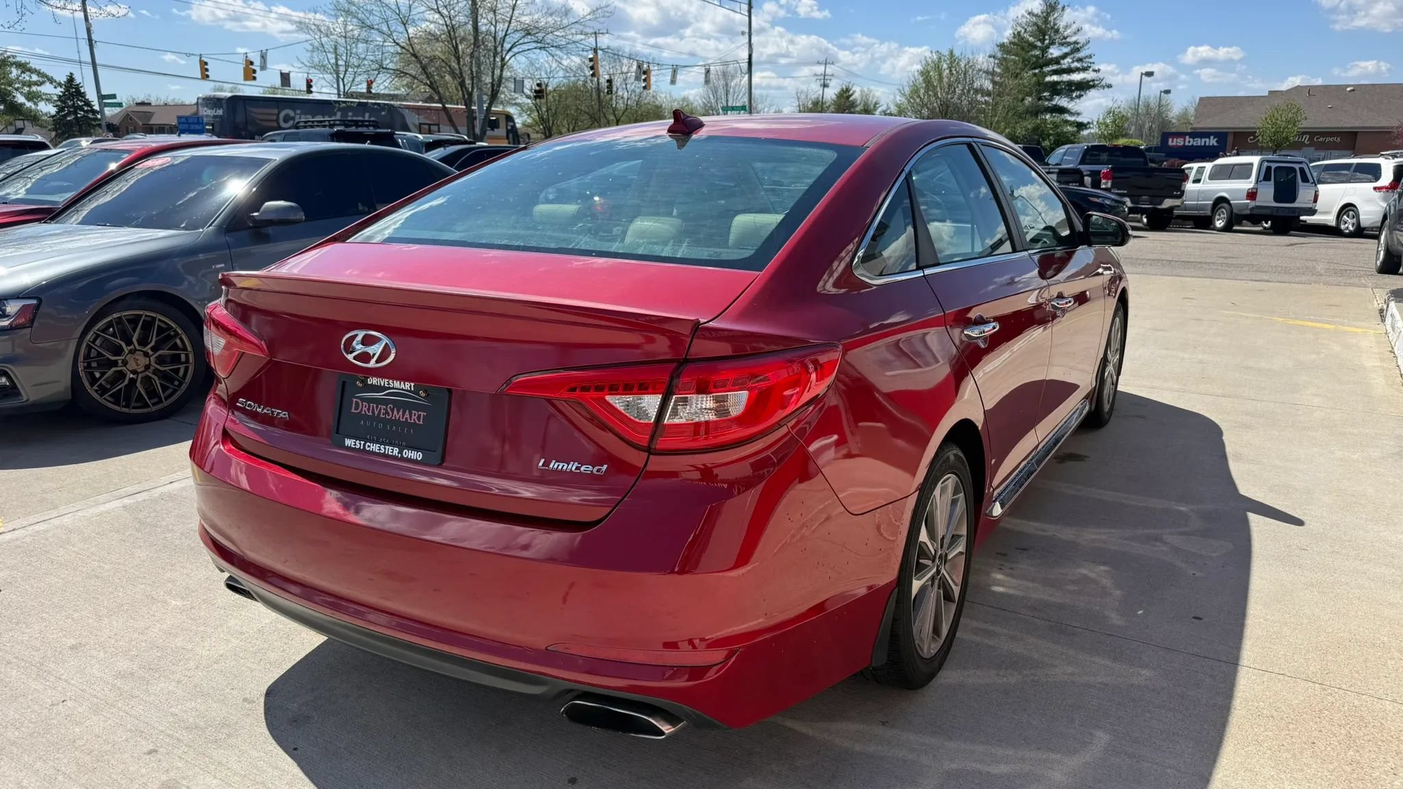 Used 2017 Hyundai Sonata Limited w/ Tech Package 03 FWD image 2