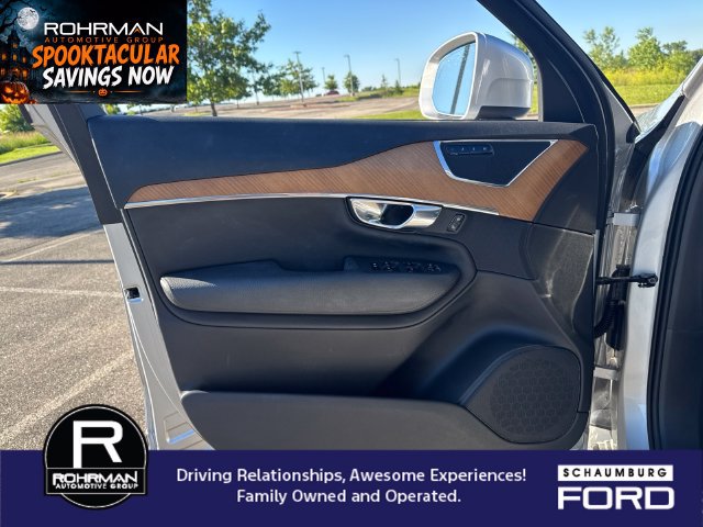 Used 2021 Volvo XC90 T6 Momentum w/ Protection Package Premier AWD/4WD image 12