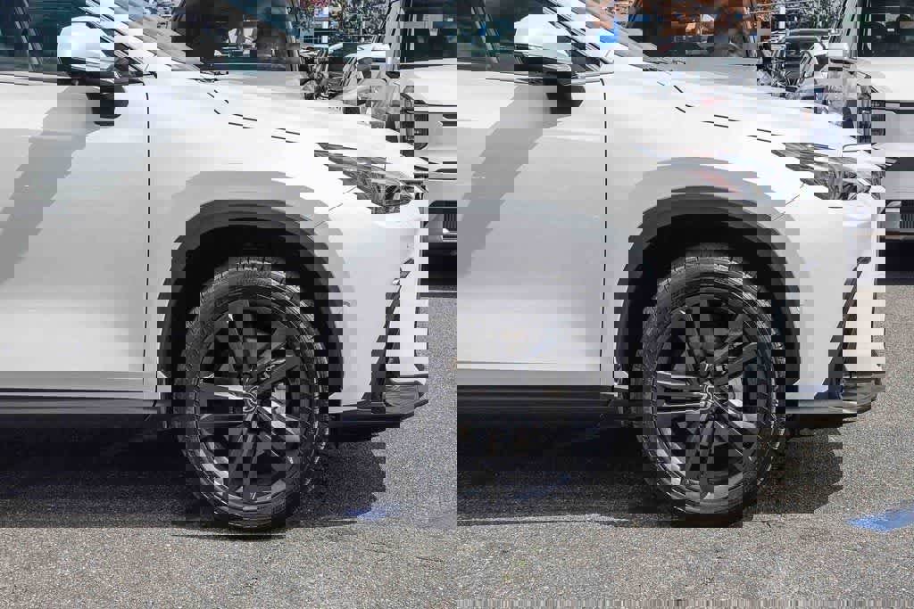 Used 2025 Lexus NX 450h+ AWD w/ Towing Package (2000 Lbs) image 9