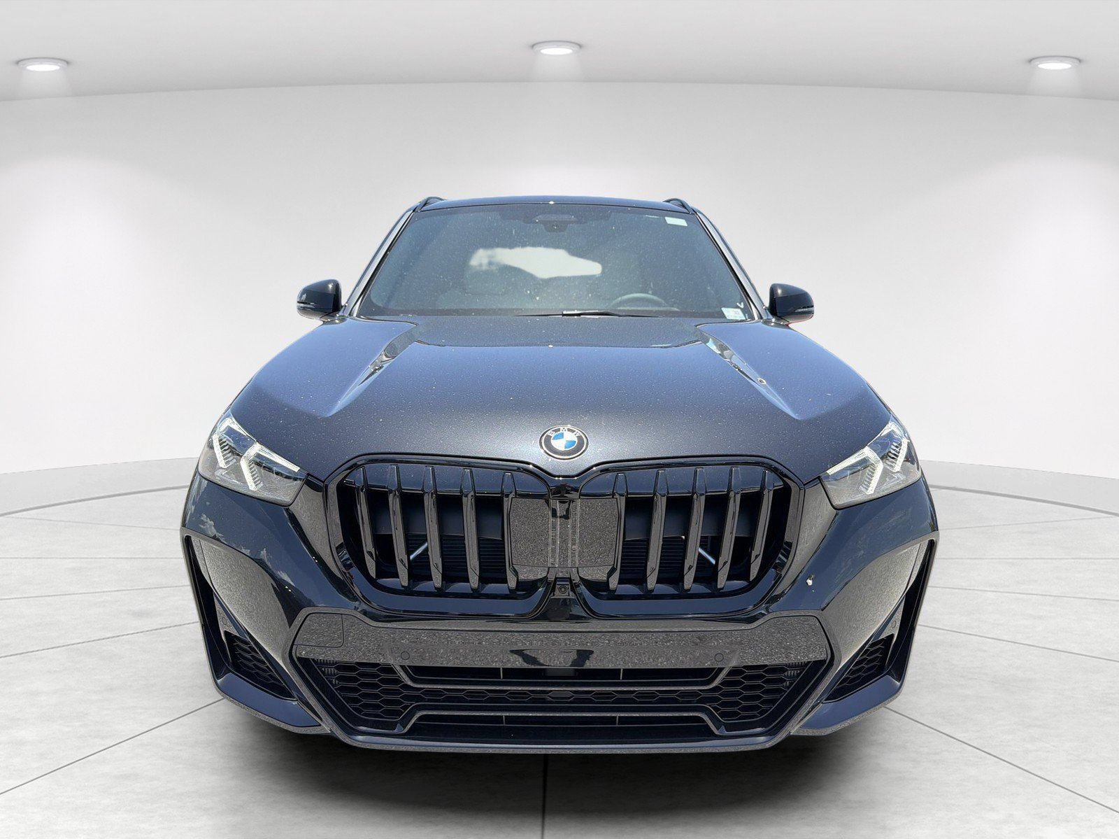 New 2026 BMW X1 xDrive28i w/ Technology Package AWD/4WD image 2