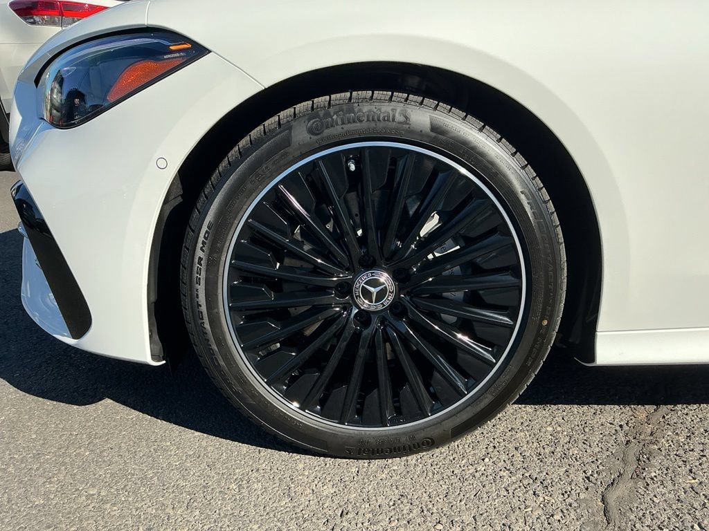 New 2026 Mercedes-Benz CLE 300 4MATIC Coupe image 2