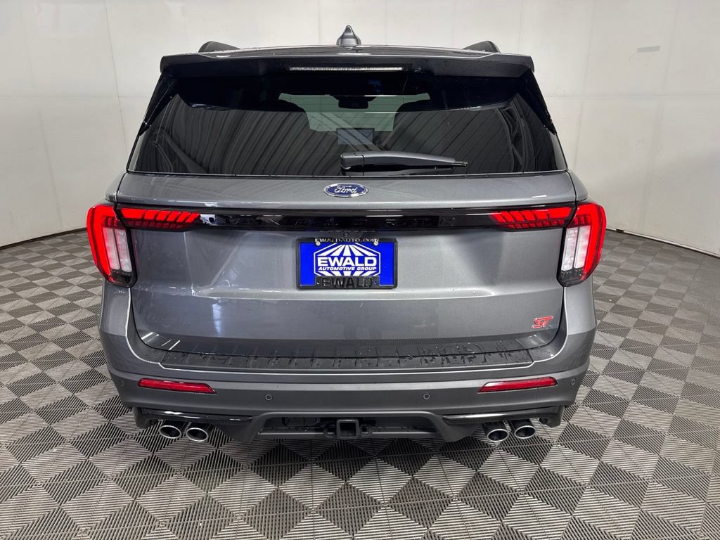 New 2026 Ford Explorer ST w/ Sun And Sound Package AWD/4WD image 8
