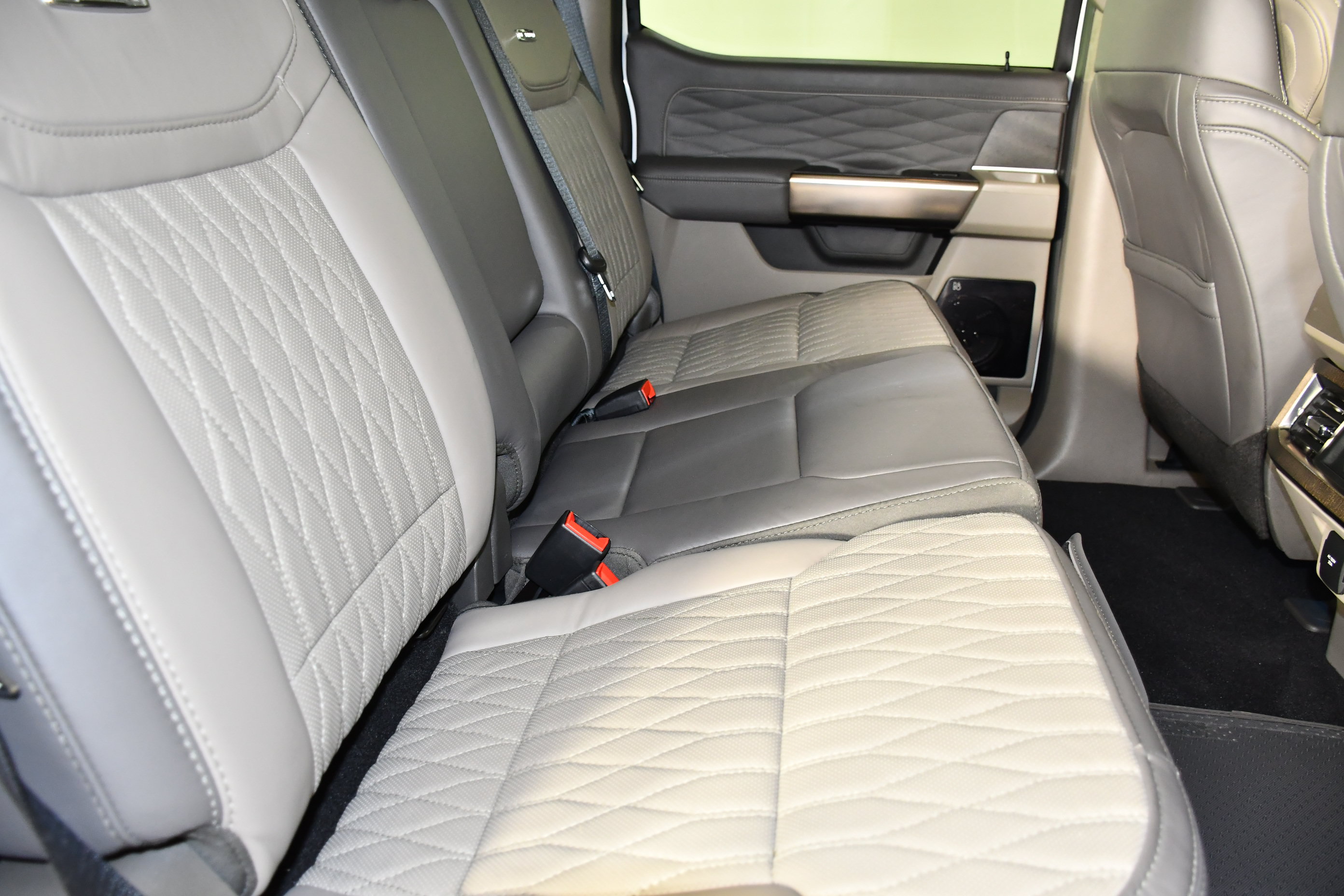Used 2026 Ford F450 Platinum w/ Platinum Plus Package AWD/4WD image 54