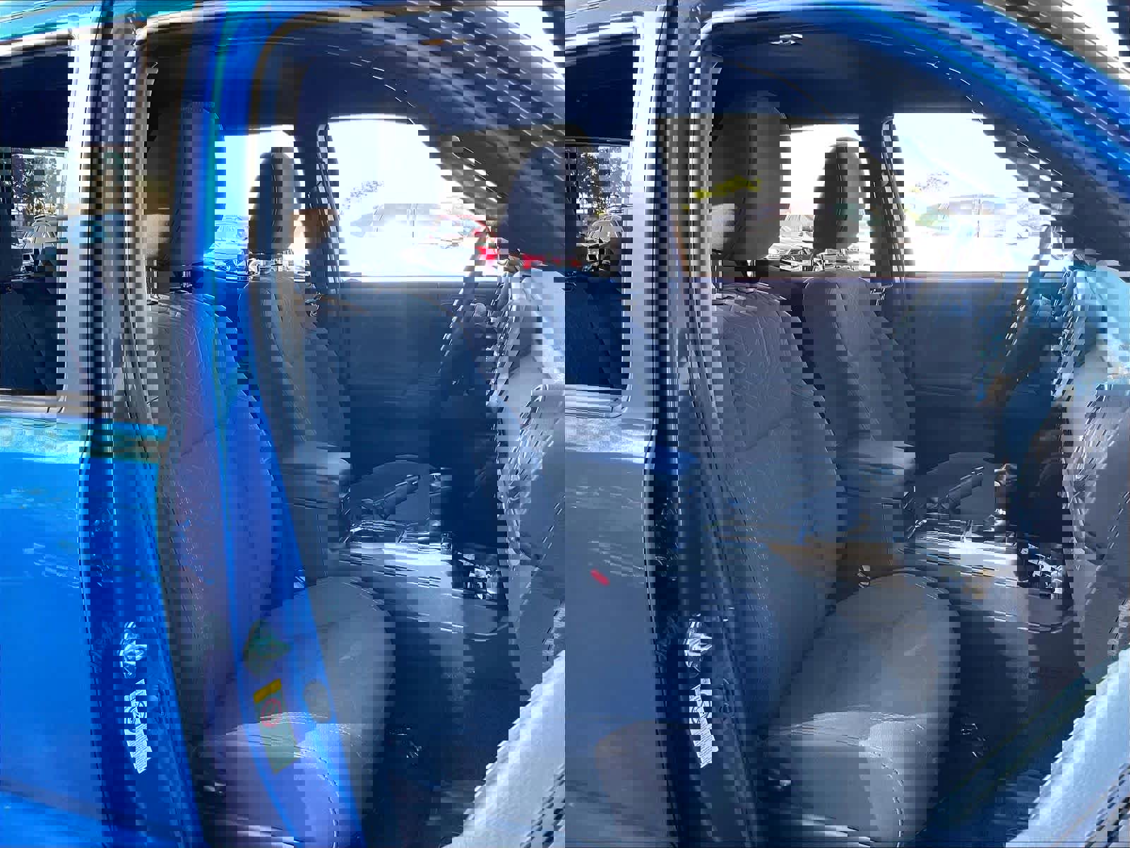 Used 2018 Toyota Tacoma TRD Off-Road w/ Technology Package image 10