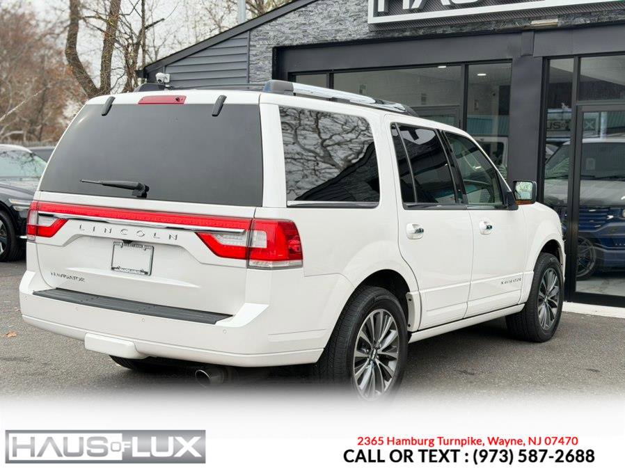 Used 2017 Lincoln Navigator Select image 28