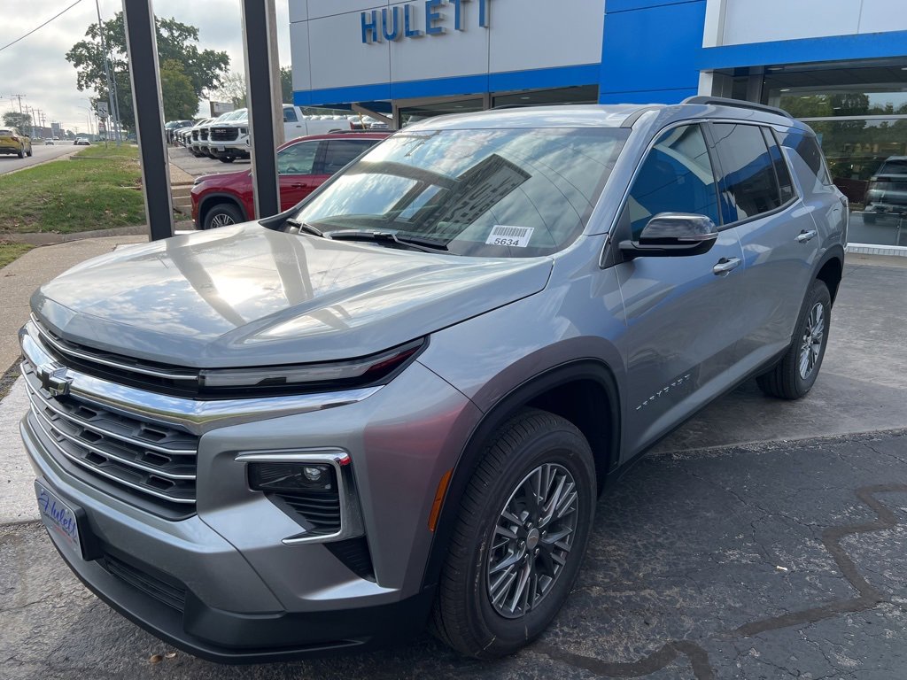 New 2026 Chevrolet Traverse LT w/ LPO, Floor Liner Package video 1