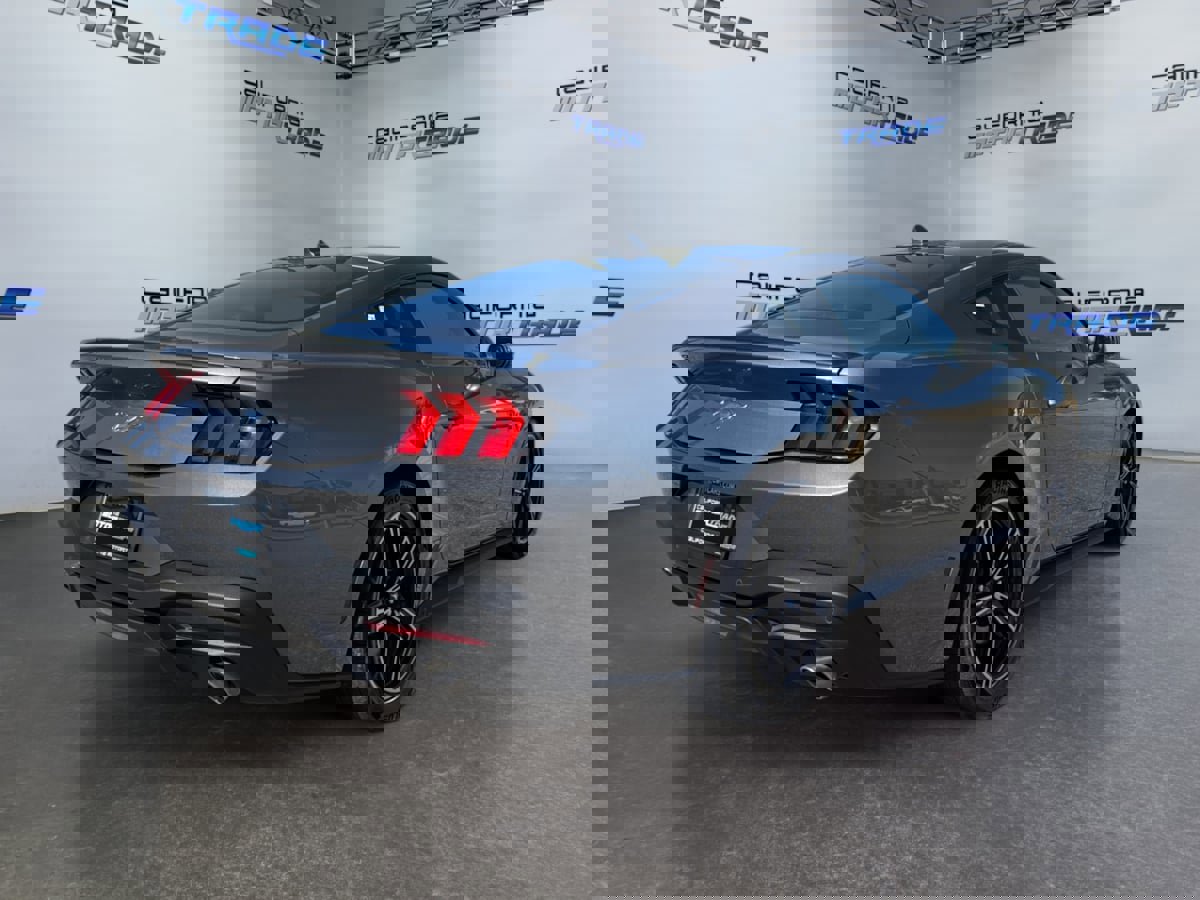 Used 2024 Ford Mustang Premium image 5