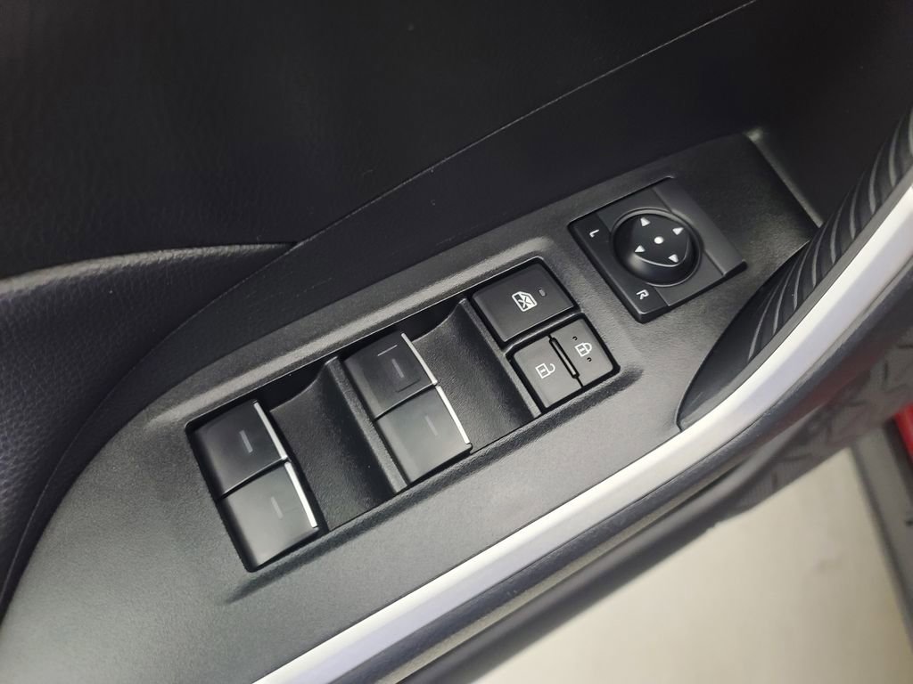 Used 2025 Toyota RAV4 XLE image 25