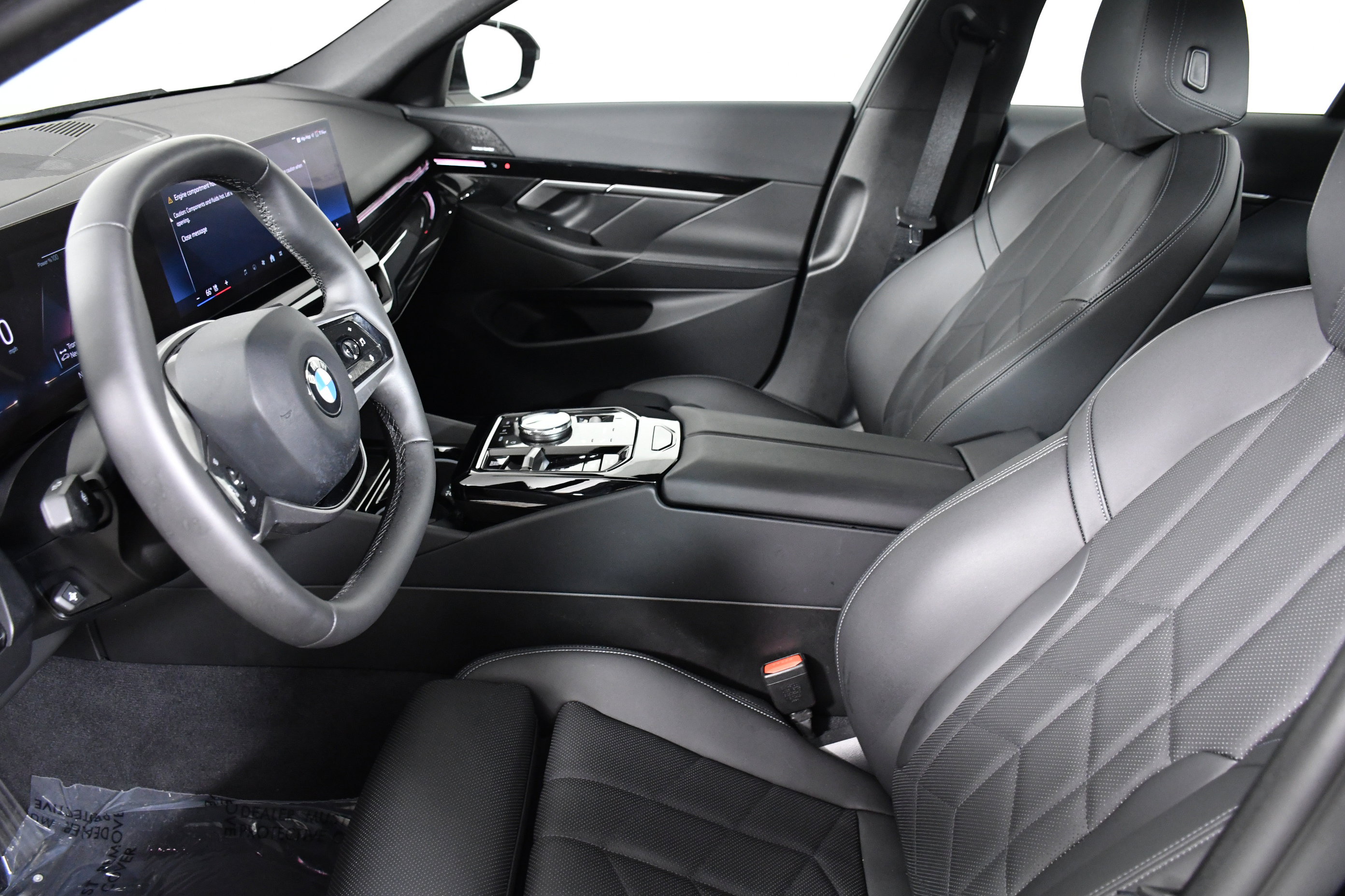 Used 2025 BMW 530i w/ Premium Package image 20