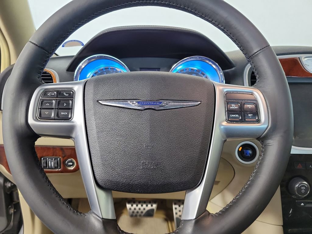 Used 2011 Chrysler 300 Limited RWD image 15
